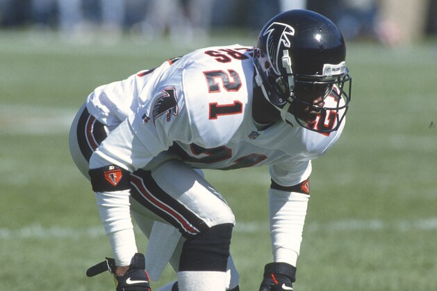 CHICAGO, IL - OCTOBER 3: Defensive back Deion Sanders #21 of the Atlanta Falcons in action against the Chicago Bears October 3, 1993 during an NFL football game at Soldiers Field in Chicago, Illinois. Sanders played for the Falcons from 1989-93. (Photo by Focus on Sport/Getty Images)