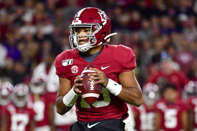 Alabama quarterback Tua Tagovailoa in an NCAA football game Saturday, Nov. 9, 2019, in Tuscaloosa, Ala. (AP Photo/Vasha Hunt)