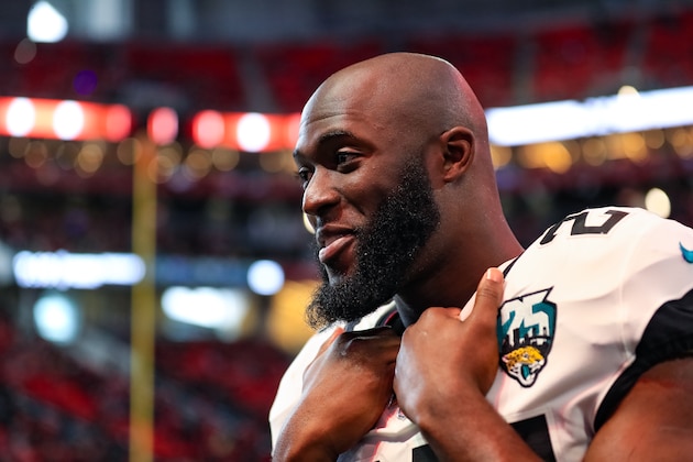 ATLANTA, GA - DECEMBER 22: Leonard Fournette #27 of the Jacksonville Jaguars looks on prior to a game against the Atlanta Falcons at Mercedes-Benz Stadium on December 22, 2019 in Atlanta, Georgia. (Photo by Carmen Mandato/Getty Images) ATLANTA, GA - DECEMBER 22: Leonard Fournette #27 of the Jacksonville Jaguars looks on prior to a game against the Atlanta Falcons at Mercedes-Benz Stadium on December 22, 2019 in Atlanta, Georgia. (Photo by Carmen Mandato/Getty Images)