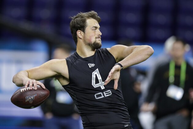 Washington quarterback Jacob Eason runs a drill at the NFL football scouting combine in Indianapolis, Thursday, Feb. 27, 2020. (AP Photo/Michael Conroy) Washington quarterback Jacob Eason runs a drill at the NFL football scouting combine in Indianapolis, Thursday, Feb. 27, 2020. (AP Photo/Michael Conroy)