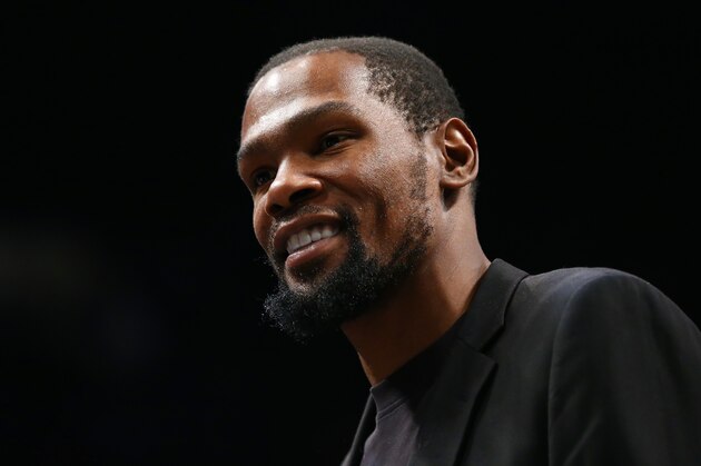 NEW YORK, NEW YORK - JANUARY 23:  Kevin Durant #7 of the Brooklyn Nets looks on during the game against the Los Angeles Lakers at Barclays Center on January 23, 2020 in New York City. NOTE TO USER: User expressly acknowledges and agrees that, by downloading and or using this photograph, User is consenting to the terms and conditions of the Getty Images License Agreement.  (Photo by Mike Stobe/Getty Images)