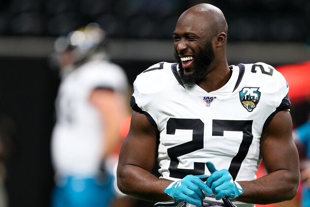 ATLANTA, GA - DECEMBER 22: Leonard Fournette #27 of the Jacksonville Jaguars looks on prior to a game against the Atlanta Falcons at Mercedes-Benz Stadium on December 22, 2019 in Atlanta, Georgia. (Photo by Carmen Mandato/Getty Images)