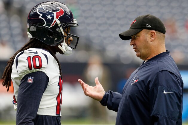 HOUSTON, TX - SEPTEMBER 10: DeAndre Hopkins #10 of the Houston Texans talks with head coach Bill O'Brien of the Houston Texans at NRG Stadium on September 10, 2017 in Houston, Texas.  (Photo by Bob Levey/Getty Images)