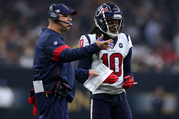 NEW ORLEANS, LOUISIANA - SEPTEMBER 09: Head coach Bill O'Brien of the Houston Texans and DeAndre Hopkins #10 talk during a game against the New Orleans Saints at the Mercedes Benz Superdome on September 09, 2019 in New Orleans, Louisiana. (Photo by Jonathan Bachman/Getty Images)