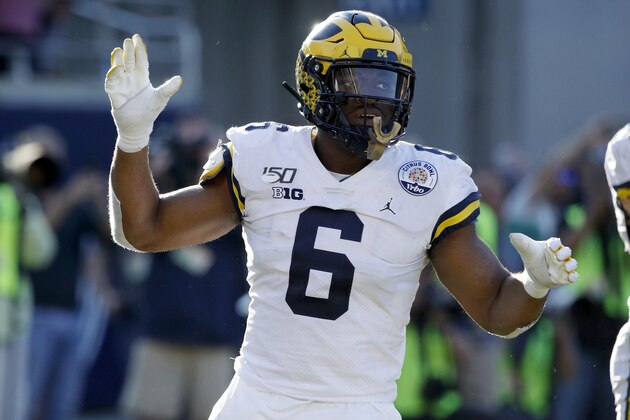 ORLANDO, FL - JANUARY 01: Josh Uche #6 of the Michigan Wolverines in action on defense during the Vrbo Citrus Bowl against the Alabama Crimson Tide at Camping World Stadium on January 1, 2020 in Orlando, Florida. Alabama defeated Michigan 35-16. (Photo by Joe Robbins/Getty Images)