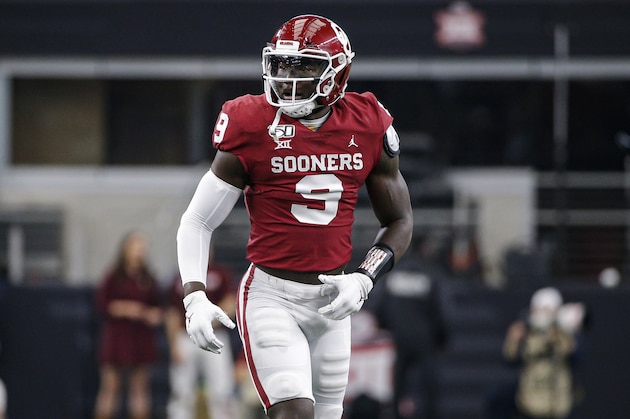 Oklahoma linebacker Kenneth Murray (9) during the Big 12 Championship game against Baylor Saturday, Dec. 7, 2019, in Arlington, Texas. (AP Photo/Brandon Wade)