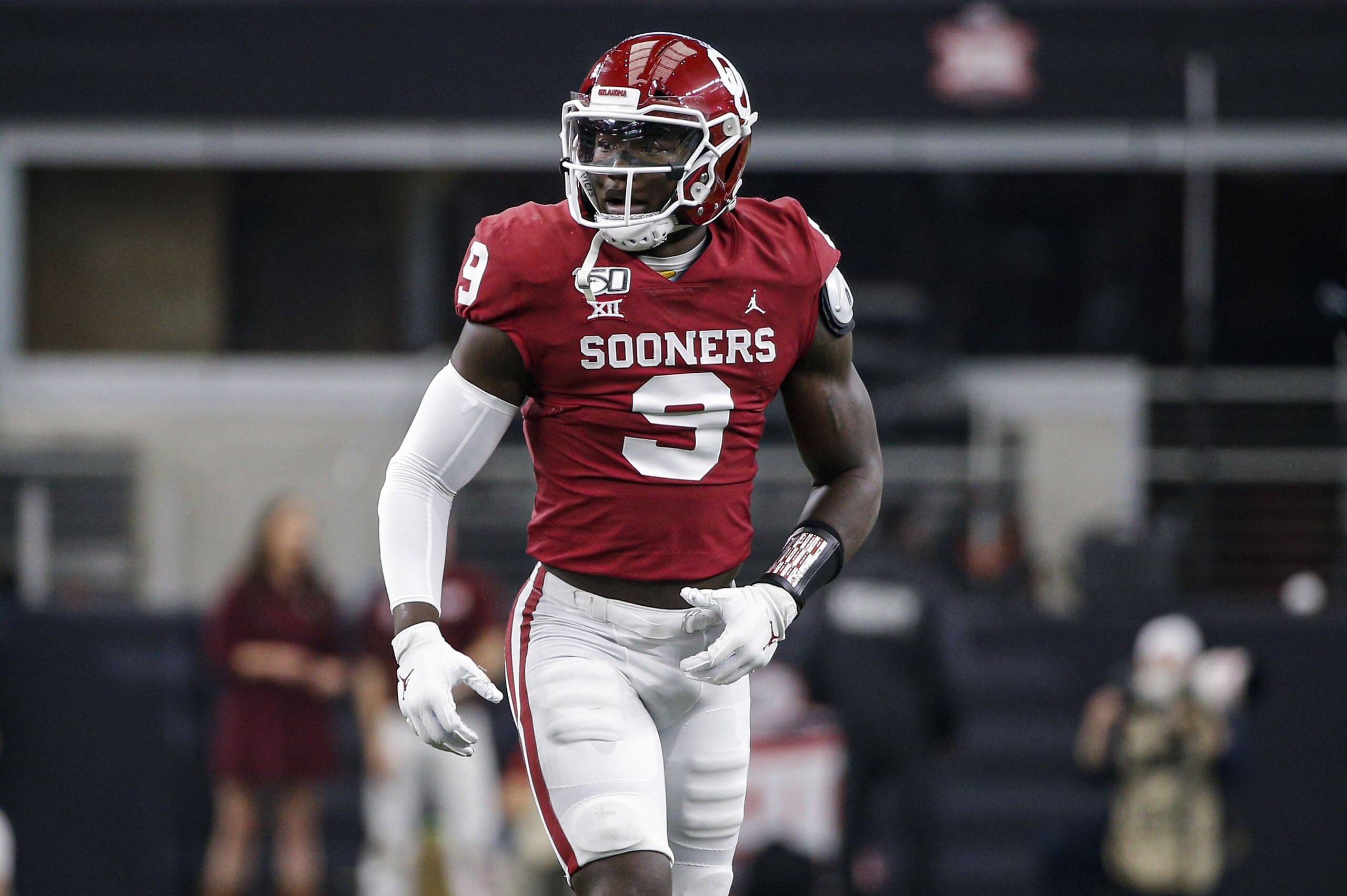 Oklahoma linebacker Kenneth Murray (9) during the Big 12 Championship game against Baylor Saturday, Dec. 7, 2019, in Arlington, Texas. (AP Photo/Brandon Wade)