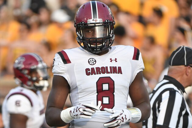 COLUMBIA, MO - SEPTEMBER 9:  D.J. Wonnum #8 of the South Carolina Gamecocks in action against the Missouri Tigers at Memorial Stadium on September 9, 2017 in Columbia, Missouri. (Photo by Ed Zurga/Getty Images)