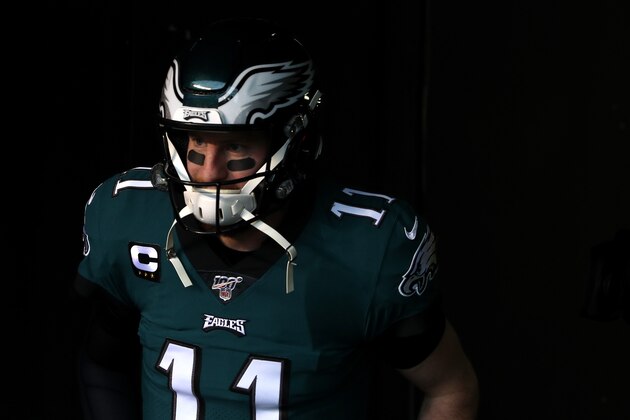 PHILADELPHIA, PENNSYLVANIA - JANUARY 05: Quarterback Carson Wentz #11 of the Philadelphia Eagles takes the field before playing against the Seattle Seahawks at Lincoln Financial Field on January 05, 2020 in Philadelphia, Pennsylvania. (Photo by Patrick Smith/Getty Images)