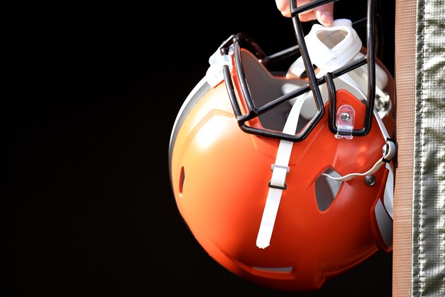 CLEVELAND, OHIO - DECEMBER 08: A Cleveland Browns helmet waits for an autograph prior to the game against the Cincinnati Bengals 3at FirstEnergy Stadium on December 08, 2019 in Cleveland, Ohio. (Photo by Jason Miller/Getty Images) CLEVELAND, OHIO - DECEMBER 08: A Cleveland Browns helmet waits for an autograph prior to the game against the Cincinnati Bengals 3at FirstEnergy Stadium on December 08, 2019 in Cleveland, Ohio. (Photo by Jason Miller/Getty Images)