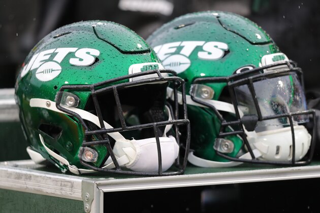 ORCHARD PARK, NY - DECEMBER 29:  A general view of a New York Jets helmet before a game against the Buffalo Bills at New Era Field on December 29, 2019 in Orchard Park, New York.  Jets beat the Bills 13 to 6.  (Photo by Timothy T Ludwig/Getty Images)