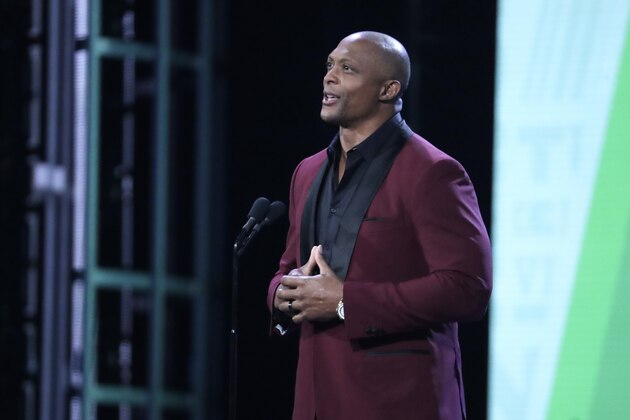 Former Tennessee Titans running back Eddie George speaks at the NASCAR Cup Series Awards Thursday, Dec. 5, 2019, in Nashville, Tenn. (AP Photo/Mark Humphrey)