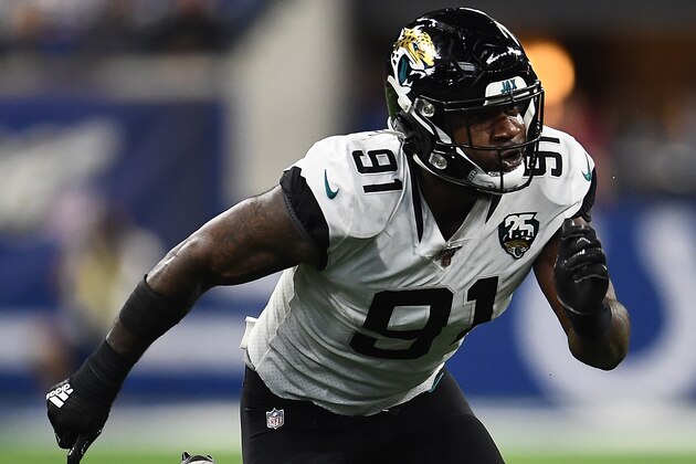 INDIANAPOLIS, INDIANA - NOVEMBER 17:  Yannick Ngakoue #91 of the Jacksonville Jaguars rushes the passer during a game against the Indianapolis Colts at Lucas Oil Stadium on November 17, 2019 in Indianapolis, Indiana. (Photo by Stacy Revere/Getty Images)