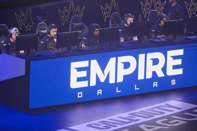 MINNEAPOLIS, MINNESOTA - JANUARY 24: The Dallas Empire competes against the Chicago Huntsmen during day one of the Call of Duty League launch weekend at The Armory on January 24, 2020 in Minneapolis, Minnesota. (Photo by Hannah Foslien/Getty Images)