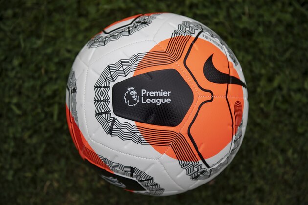 WHICHFORD, ENGLAND - APRIL 17: Nike Premier League Strike Football photographed on April 23, 2020 in Whichford, Warwickshire, United Kingdom. No Premier League matches have been played since March 9th due to the Coronavirus Covid-19 pandemic. (Photo by VISIONHAUS) WHICHFORD, ENGLAND - APRIL 17: Nike Premier League Strike Football photographed on April 23, 2020 in Whichford, Warwickshire, United Kingdom. No Premier League matches have been played since March 9th due to the Coronavirus Covid-19 pandemic. (Photo by VISIONHAUS)