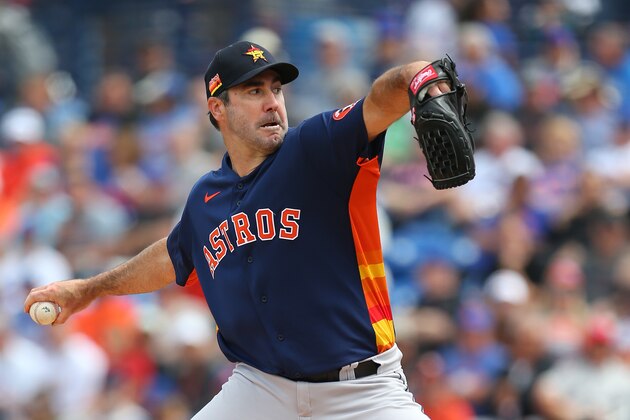 PORT ST. LUCIE, FL - MARCH 08: Justin Verlander #35 of the Houston Astros in action against the New York Mets during a spring training baseball game at Clover Park on March 8, 2020 in Port St. Lucie, Florida. The Mets defeated the Astros 3-1. (Photo by Rich Schultz/Getty Images)