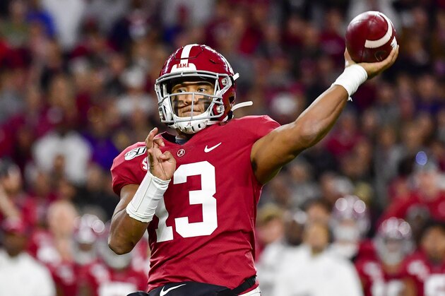 Alabama quarterback Tua Tagovailoa in an NCAA football game Saturday, Nov. 9, 2019, in Tuscaloosa, Ala. (AP Photo/Vasha Hunt)
