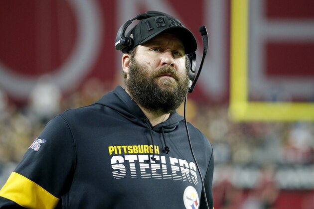 Pittsburgh Steelers' Ben Roethlisberger watches from the sidelines during the second half of an NFL football game against the Arizona Cardinals, Sunday, Dec. 8, 2019, in Glendale, Ariz. (AP Photo/Rick Scuteri)