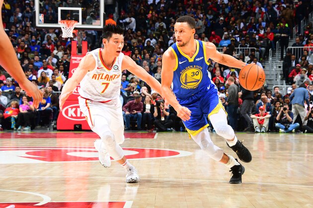 ATLANTA, GA - DECEMBER 3: Stephen Curry #30 of the Golden State Warriors handles the ball during the game against Jeremy Lin #7 of the Atlanta Hawks on December 3, 2018 at State Farm Arena in Atlanta, Georgia.  NOTE TO USER: User expressly acknowledges and agrees that, by downloading and/or using this Photograph, user is consenting to the terms and conditions of the Getty Images License Agreement. Mandatory Copyright Notice: Copyright 2018 NBAE (Photo by Scott Cunningham/NBAE via Getty Images)