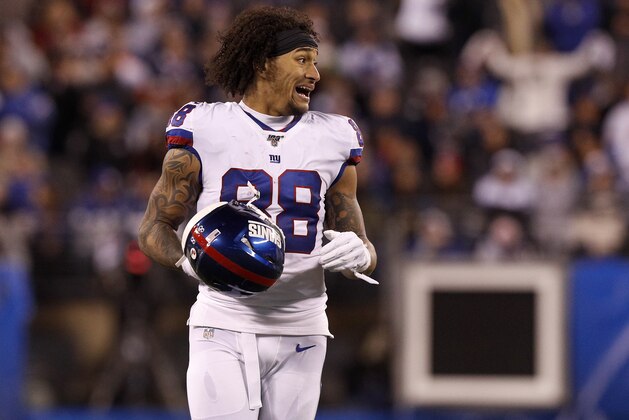 EAST RUTHERFORD, NEW JERSEY - NOVEMBER 04:  (NEW YORK DAILIES OUT)   Evan Engram #88 of the New York Giants in action against the Dallas Cowboys at MetLife Stadium on November 04, 2019 in East Rutherford, New Jersey. The Cowboys defeated the Giants 37-18. (Photo by Jim McIsaac/Getty Images)