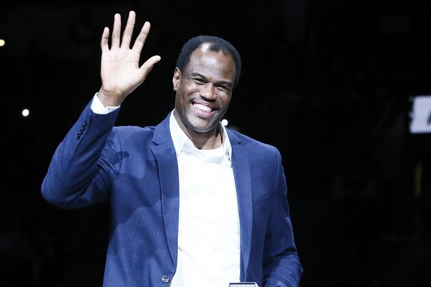 SAN ANTONIO, TX - NOVEMBER 11: Former NBA player, David Robinson, speaks during the Tony Parker jersey retirement ceremony prior to a game between the Memphis Grizzlies and the San Antonio Spurs on November 11, 2019 at the AT&T Center in San Antonio, Texas. NOTE TO USER: User expressly acknowledges and agrees that, by downloading and or using this photograph, user is consenting to the terms and conditions of the Getty Images License Agreement. Mandatory Copyright Notice: Copyright 2019 NBAE (Photos by Chris Elise/NBAE via Getty Images)