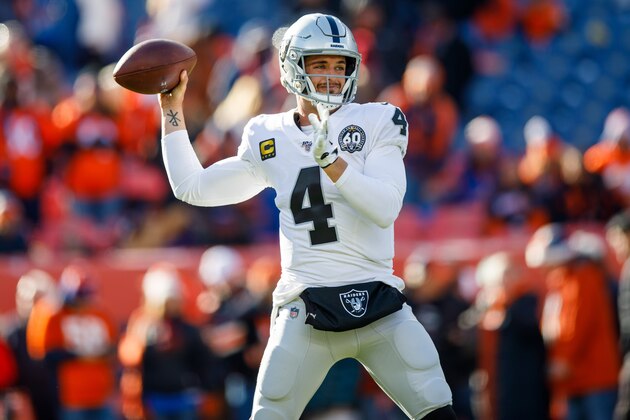 DENVER, CO - DECEMBER 29: Quarterback Derek Carr #4 of the Oakland Raiders warms up before the game against the Denver Broncos at Empower Field at Mile High on December 29, 2019 in Denver, Colorado. The Broncos defeated the Raiders 16-15. (Photo by Justin Edmonds/Getty Images) DENVER, CO - DECEMBER 29: Quarterback Derek Carr #4 of the Oakland Raiders warms up before the game against the Denver Broncos at Empower Field at Mile High on December 29, 2019 in Denver, Colorado. The Broncos defeated the Raiders 16-15. (Photo by Justin Edmonds/Getty Images)