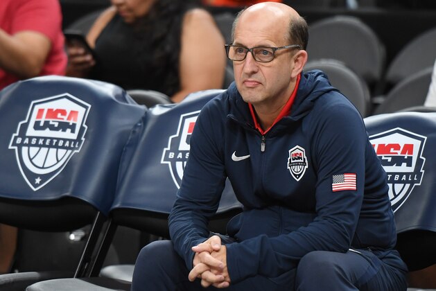 LAS VEGAS, NEVADA - AUGUST 09:  Head coach Jeff Van Gundy of the 2019 USA Men's Select Team watches players warm up before the 2019 USA Basketball Men's National Team Blue-White exhibition game at T-Mobile Arena on August 9, 2019 in Las Vegas, Nevada.  (Photo by Ethan Miller/Getty Images)