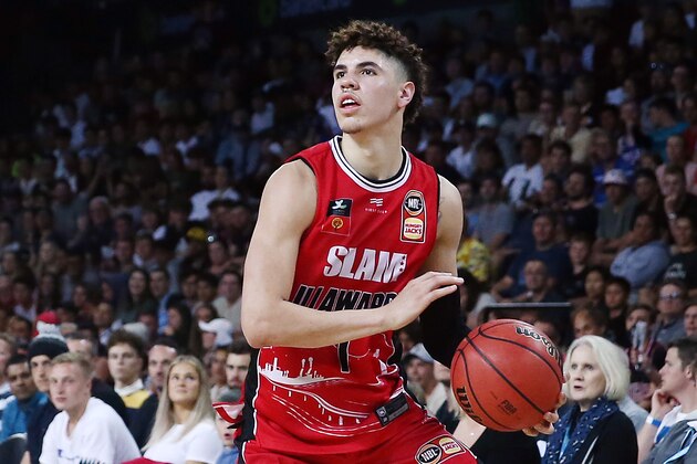 AUCKLAND, NEW ZEALAND - NOVEMBER 30: LaMelo Ball of the Hawks in action during the round 9 NBL match between the New Zealand Breakers and the Illawarra Hawks at Spark Arena on November 30, 2019 in Auckland, New Zealand. (Photo by Anthony Au-Yeung/Getty Images)
