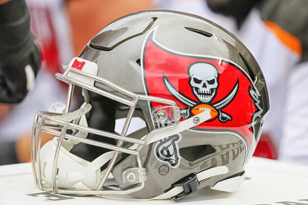 NASHVILLE, TENNESSEE - OCTOBER 27:   A helmet of the Tampa Bay Buccaneers rests on the sideline during a game against the Tennessee Titans at Nissan Stadium on October 27, 2019 in Nashville, Tennessee. (Photo by Frederick Breedon/Getty Images)
