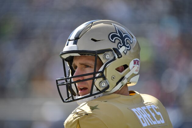 ORLANDO, FLORIDA - JANUARY 26: Drew Brees #9 of the New Orleans Saints warming up prior to the 2020 NFL Pro Bowl at Camping World Stadium on January 26, 2020 in Orlando, Florida. (Photo by Mark Brown/Getty Images)