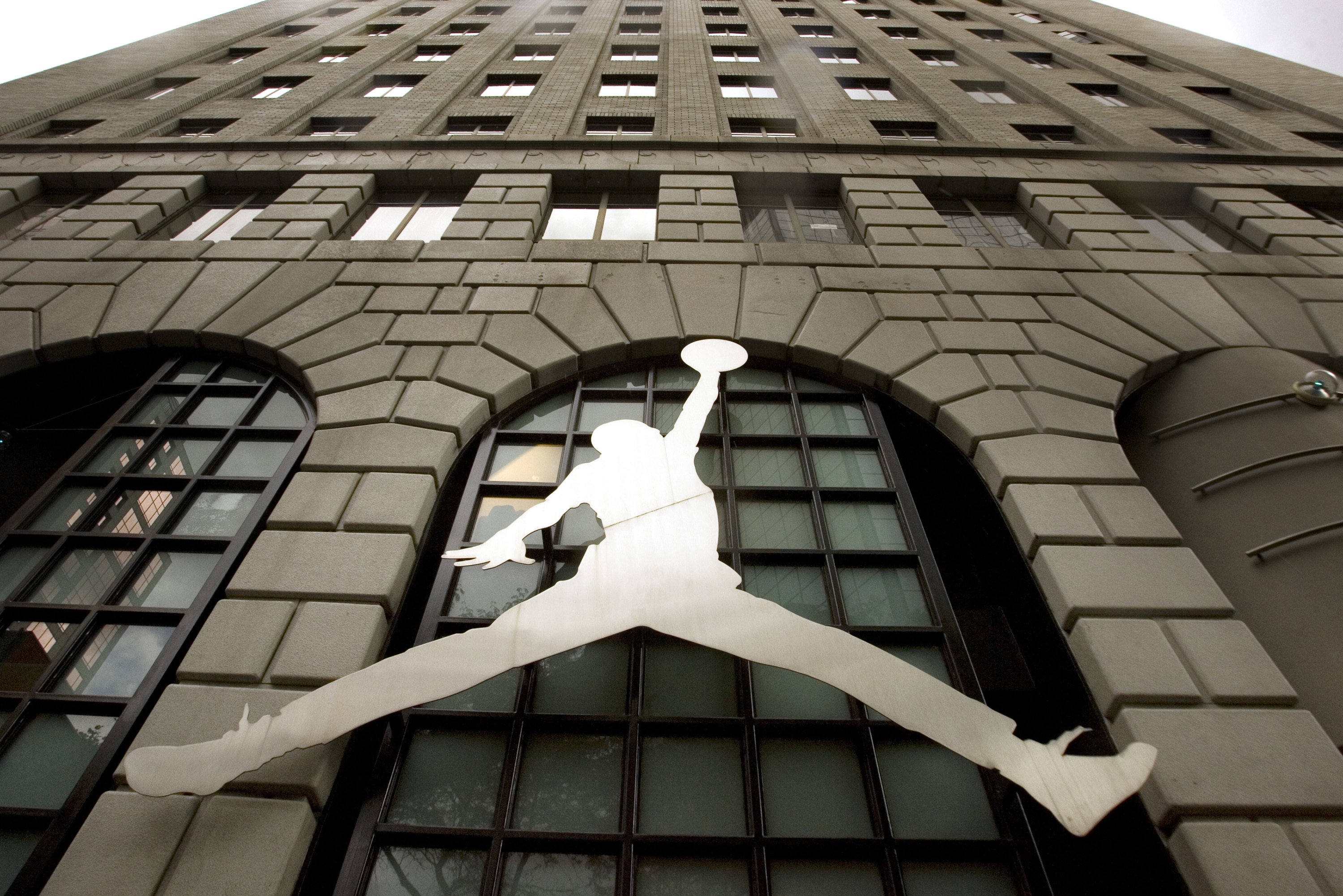 michael jordan leaving nike