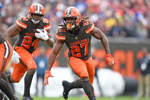 CLEVELAND, OHIO - NOVEMBER 10: Running back Kareem Hunt #27 blocks for running back Nick Chubb #24 of the Cleveland Browns during the first half against the Buffalo Bills at FirstEnergy Stadium on November 10, 2019 in Cleveland, Ohio. (Photo by Jason Miller/Getty Images)
