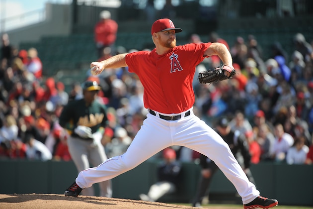 TEMPE, AZ - FEBRUARY 24: Barry Enright #45 of the Los Angeles Angels of Anaheim pitches during the game against the Oakland Athletics on February 24, 2013 at Tempe Diablo Stadium in Tempe, Arizona. The Athletics defeated the Angels 7-5. (Photo by Rich Pilling/Getty Images) TEMPE, AZ - FEBRUARY 24: Barry Enright #45 of the Los Angeles Angels of Anaheim pitches during the game against the Oakland Athletics on February 24, 2013 at Tempe Diablo Stadium in Tempe, Arizona. The Athletics defeated the Angels 7-5. (Photo by Rich Pilling/Getty Images)