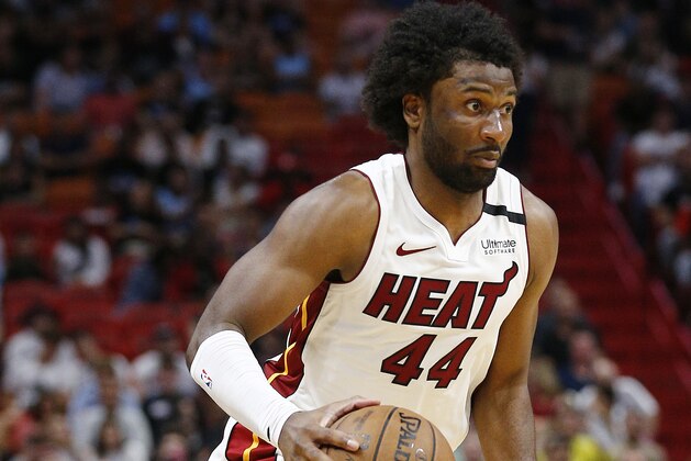 MIAMI, FLORIDA - MARCH 11:  Solomon Hill #44 of the Miami Heat drives to the basket against against the Charlotte Hornets during the second half at American Airlines Arena on March 11, 2020 in Miami, Florida. NOTE TO USER: User expressly acknowledges and agrees that, by downloading and/or using this photograph, user is consenting to the terms and conditions of the Getty Images License Agreement. (Photo by Michael Reaves/Getty Images)
