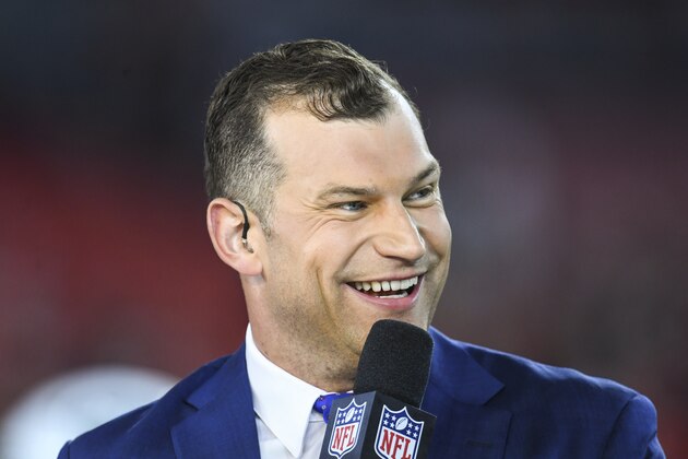CLEVELAND, OH - SEPTEMBER 20:  Former Cleveland Browns offensive lineman Joe Thomas talks with the NFL Network prior to the game between the New York Jets and the Cleveland Browns at FirstEnergy Stadium on September 20, 2018 in Cleveland, Ohio. (Photo by Jason Miller/Getty Images) Joe Thomas