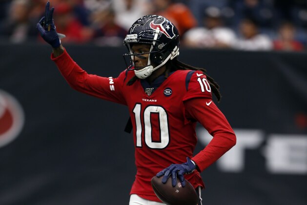HOUSTON, TEXAS - DECEMBER 08: DeAndre Hopkins #10 of the Houston Texans caches a 43 yard pass for a touchdown during the third quarter against the Denver Broncos at NRG Stadium on December 08, 2019 in Houston, Texas. (Photo by Bob Levey/Getty Images) HOUSTON, TEXAS - DECEMBER 08: DeAndre Hopkins #10 of the Houston Texans caches a 43 yard pass for a touchdown during the third quarter against the Denver Broncos at NRG Stadium on December 08, 2019 in Houston, Texas. (Photo by Bob Levey/Getty Images)