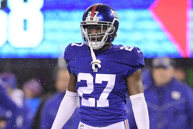 EAST RUTHERFORD, NEW JERSEY - DECEMBER 29:  DeAndre Baker #27 of the New York Giants looks on against the Philadelphia Eagles at MetLife Stadium on December 29, 2019 in East Rutherford, New Jersey. (Photo by Steven Ryan/Getty Images)