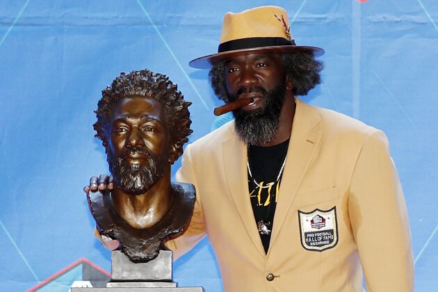 CANTON, OH - AUGUST 03: Ed Reed with his bust during his enshrinement into the Pro Football Hall of Fame at Tom Benson Hall Of Fame Stadium on August 3, 2019 in Canton, Ohio. (Photo by Joe Robbins/Getty Images)