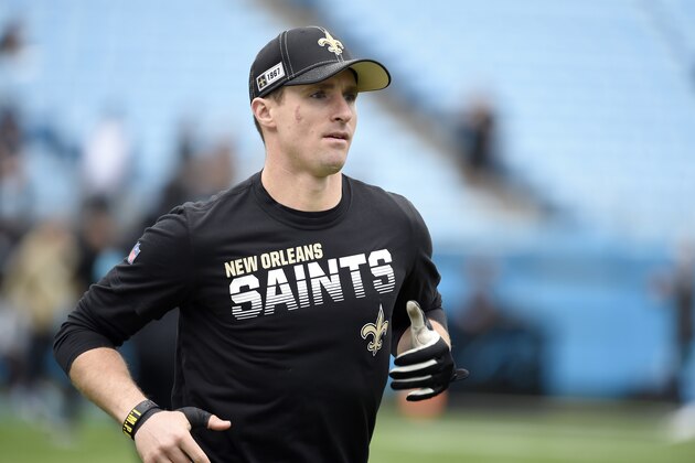 New Orleans Saints quarterback Drew Brees runs prior to an NFL football game against the Carolina Panthers in Charlotte, N.C., Sunday, Dec. 29, 2019. (AP Photo/Mike McCarn)