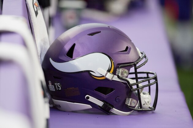 MINNEAPOLIS, MN - OCTOBER 14: Helmets for the Minnesota Vikings are seen before the game against the Arizona Cardinals at U.S. Bank Stadium on October 14, 2018 in Minneapolis, Minnesota. (Photo by Hannah Foslien/Getty Images) MINNEAPOLIS, MN - OCTOBER 14: Helmets for the Minnesota Vikings are seen before the game against the Arizona Cardinals at U.S. Bank Stadium on October 14, 2018 in Minneapolis, Minnesota. (Photo by Hannah Foslien/Getty Images)