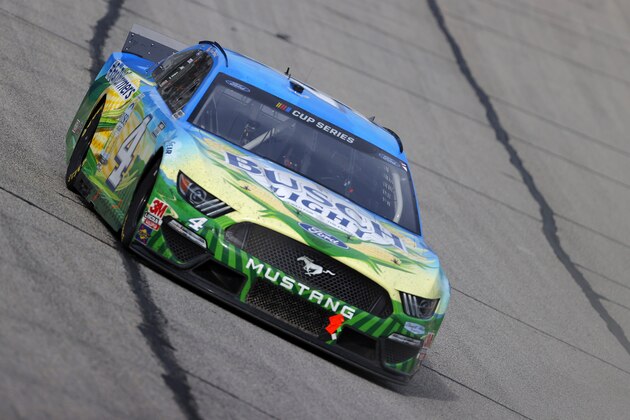 HAMPTON, GEORGIA - JUNE 07: Kevin Harvick, driver of the #4 Busch Light For The Farmers Ford, drives during the NASCAR Cup Series Folds of Honor QuikTrip 500 at Atlanta Motor Speedway on June 07, 2020 in Hampton, Georgia. (Photo by Kevin C. Cox/Getty Images)
