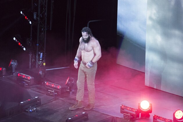 COLOGNE, GERMANY - NOVEMBER 07: Elias during the WWE Live Show at Lanxess Arena on November 7, 2018 in Cologne, Germany. (Photo by Marc Pfitzenreuter/Getty Images)