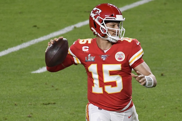 MIAMI, FLORIDA - FEBRUARY 02: Patrick Mahomes #15 of the Kansas City Chiefs looks to pass against the San Francisco 49ers in Super Bowl LIV at Hard Rock Stadium on February 02, 2020 in Miami, Florida. The Chiefs won the game 31-20. (Photo by Focus on Sport/Getty Images)