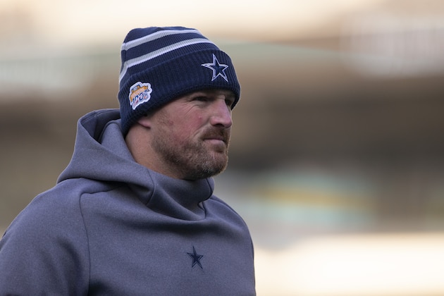 PHILADELPHIA, PA - DECEMBER 22: Jason Witten #82 of the Dallas Cowboys looks on prior to the game against the Philadelphia Eagles at Lincoln Financial Field on December 22, 2019 in Philadelphia, Pennsylvania. (Photo by Mitchell Leff/Getty Images)
