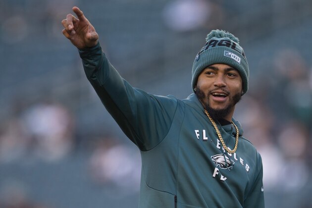PHILADELPHIA, PA - DECEMBER 22: DeSean Jackson #10 of the Philadelphia Eagles looks on prior to the game against the Dallas Cowboys at Lincoln Financial Field on December 22, 2019 in Philadelphia, Pennsylvania. (Photo by Mitchell Leff/Getty Images)