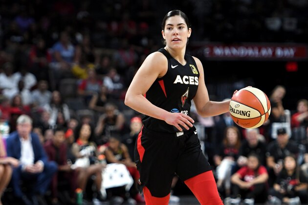LAS VEGAS, NEVADA - SEPTEMBER 22:  Kelsey Plum #10 of the Las Vegas Aces brings the ball up the court against the Washington Mystics during Game Three of the 2019 WNBA Playoff semifinals at the Mandalay Bay Events Center on September 22, 2019 in Las Vegas, Nevada. The Aces defeated the Mystics 92-75. NOTE TO USER: User expressly acknowledges and agrees that, by downloading and or using this photograph, User is consenting to the terms and conditions of the Getty Images License Agreement.  (Photo by Ethan Miller/Getty Images)