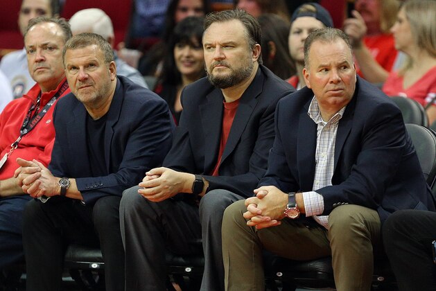 HOUSTON, TEXAS - OCTOBER 16: Houston Rockets owner Tilman Fertitta (2nd L) and general manager Daryl Morey look on from courtside against the San Antonio Spurs at Toyota Center on October 16, 2019 in Houston, Texas. NOTE TO USER: User expressly acknowledges and agrees that, by downloading and/or using this photograph, user is consenting to the terms and conditions of the Getty Images License Agreement. (Photo by Bob Levey/Getty Images)