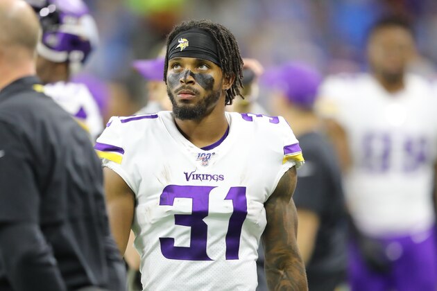 DETROIT, MI - OCTOBER 20: Ameer Abdullah #31 of the Minnesota Vikings looks on from the sidelines before the start of the game against the Detroit Lions at Ford Field on October 20, 2019 in Detroit, Michigan. (Photo by Rey Del Rio/Getty Images)