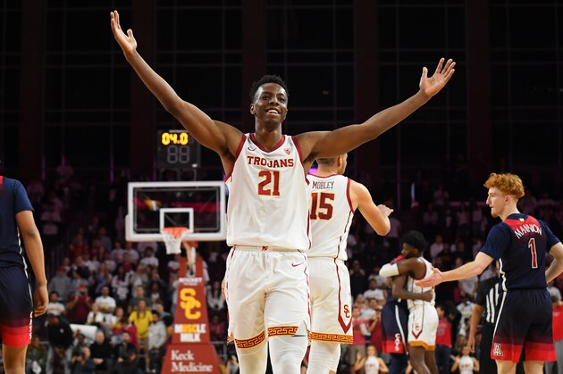 LOS ANGELES, CA - FEBRUARY 27:  Onyeka Okongwu #21 of the USC Trojans acknowledges the crowd after defeating the Arizona Wildcats 57-48 at Galen Center on February 27, 2020 in Los Angeles, California. (Photo by Jayne Kamin-Oncea/Getty Images)