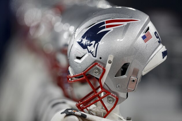 BALTIMORE, MD - NOVEMBER 03: A detailed view of helmets worn by New England Patriots during the game against the Baltimore Ravens at M&T Bank Stadium on November 3, 2019 in Baltimore, Maryland. (Photo by Scott Taetsch/Getty Images) BALTIMORE, MD - NOVEMBER 03: A detailed view of helmets worn by New England Patriots during the game against the Baltimore Ravens at M&T Bank Stadium on November 3, 2019 in Baltimore, Maryland. (Photo by Scott Taetsch/Getty Images)